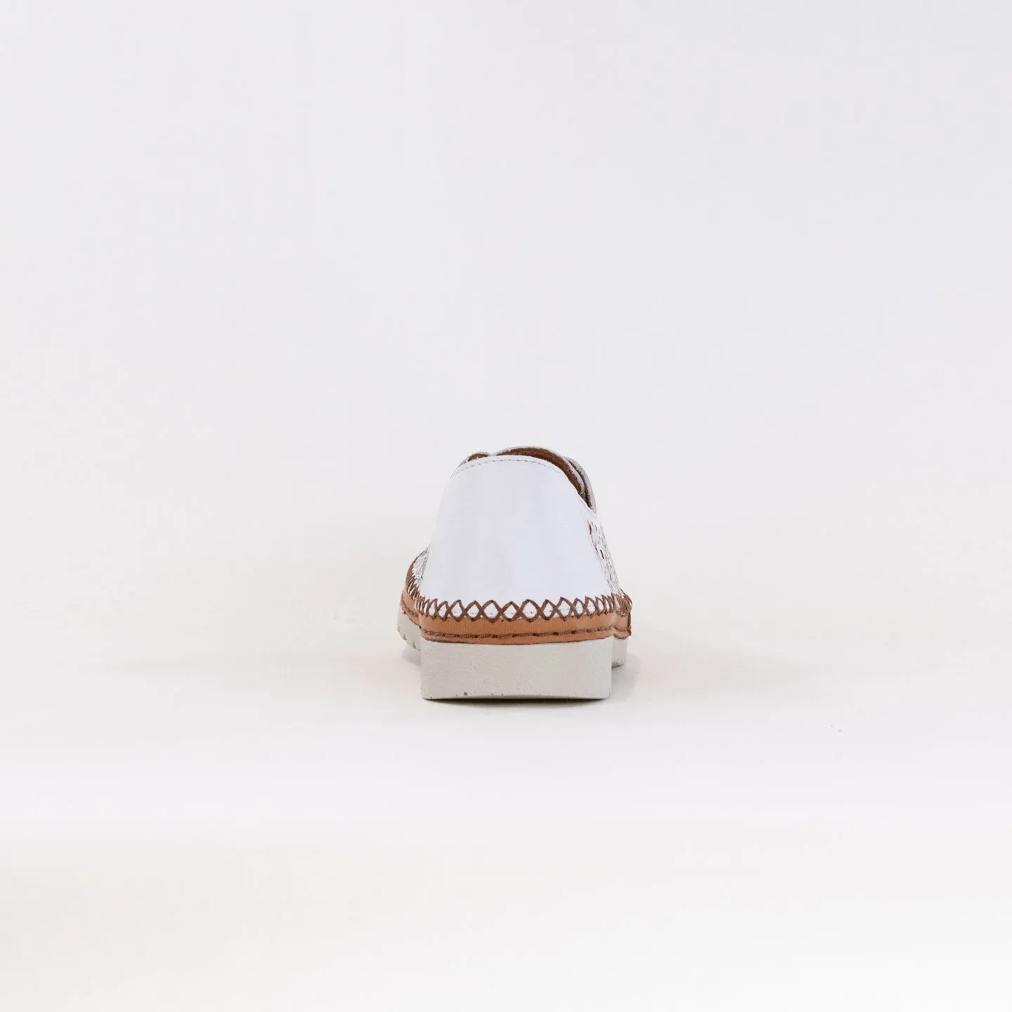 Spring Step Indi (Women's) - White Leather wild journey