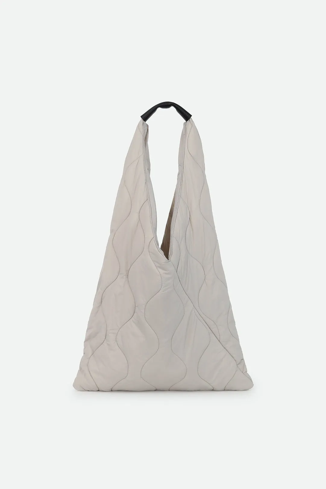 THE GALLERY TOTE QUILTED WITH LEATHER DETAIL layer look