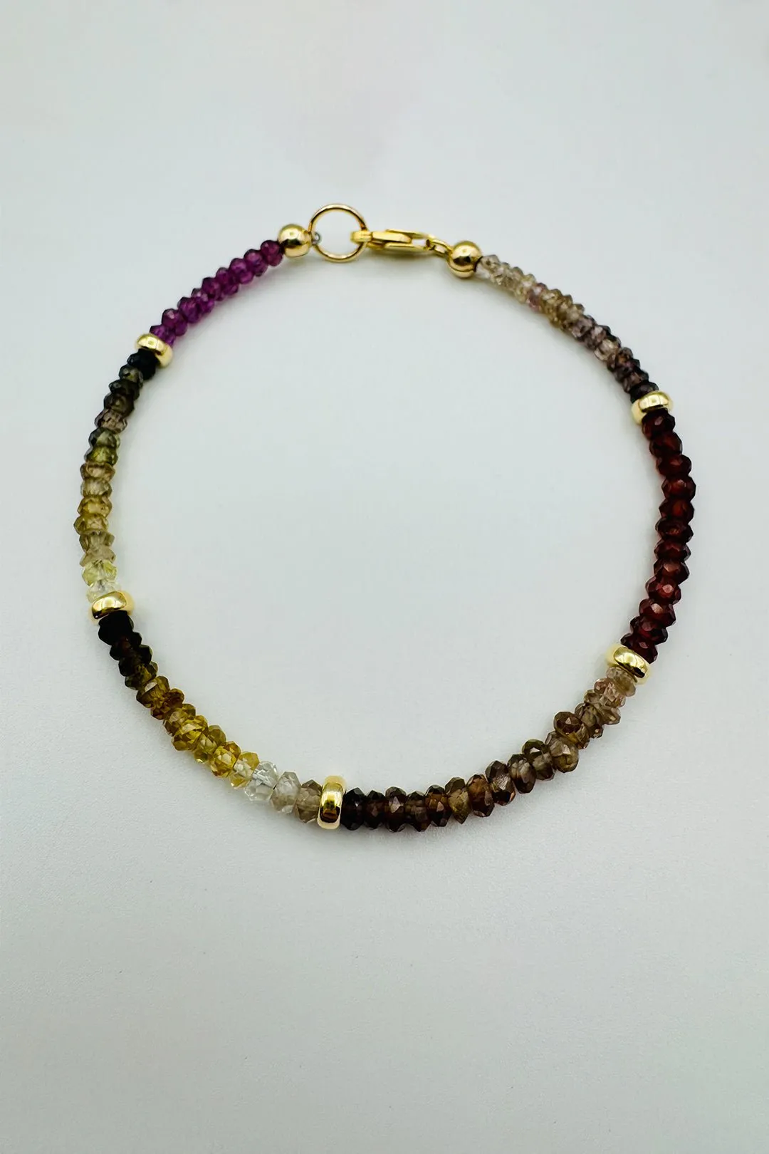 TUNDRA FACETED SAPPHIRE BRACELET WITH GOLD BEADS high class
