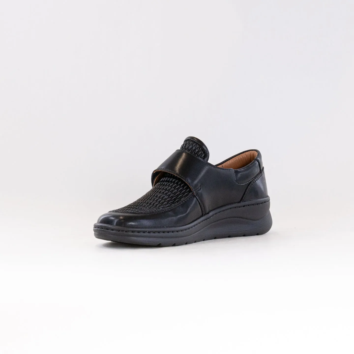 V-Italia 1219 (Women's) - Black Leather dust proof