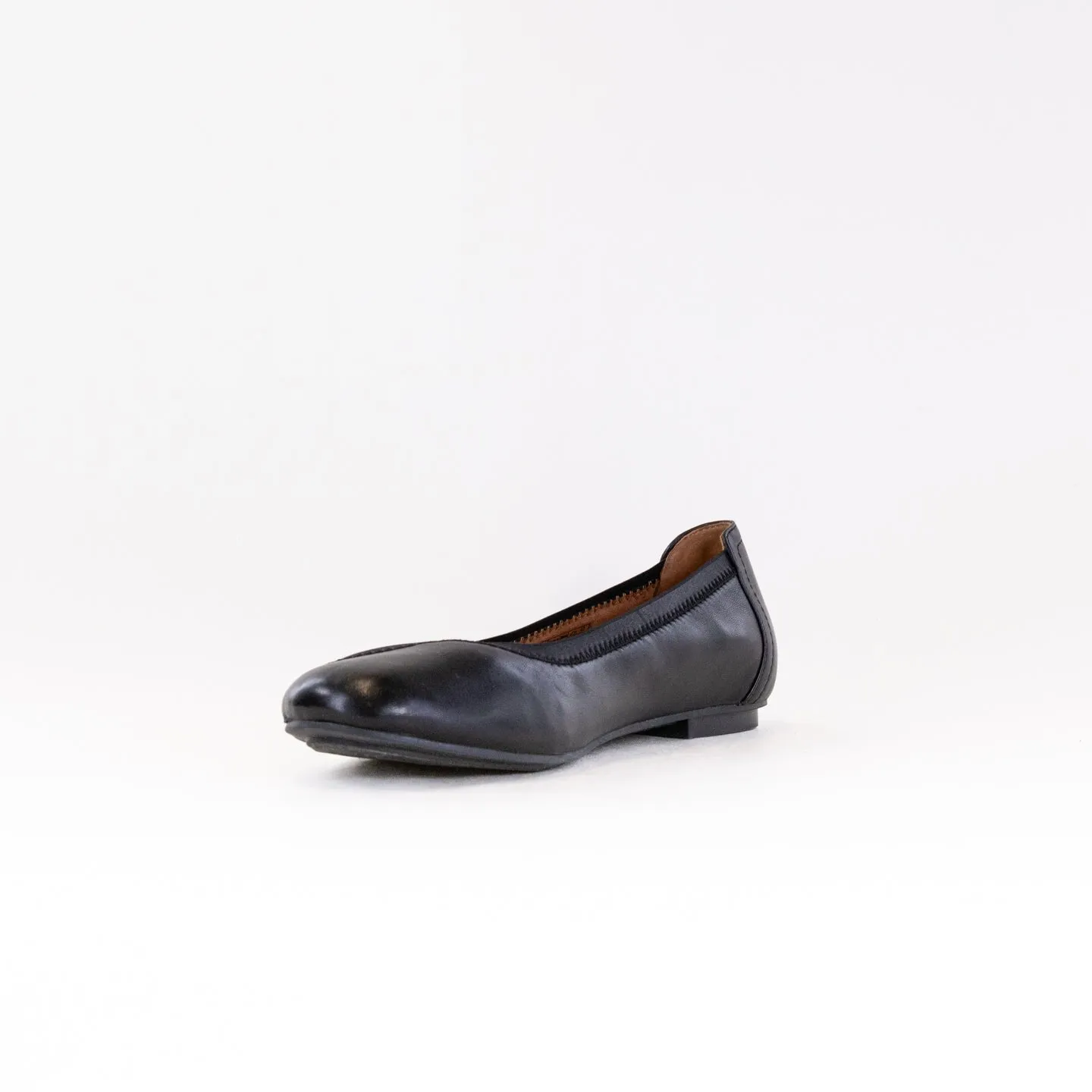 Vionic Caroll Ballet Flat (Women's) - Black weekend hike