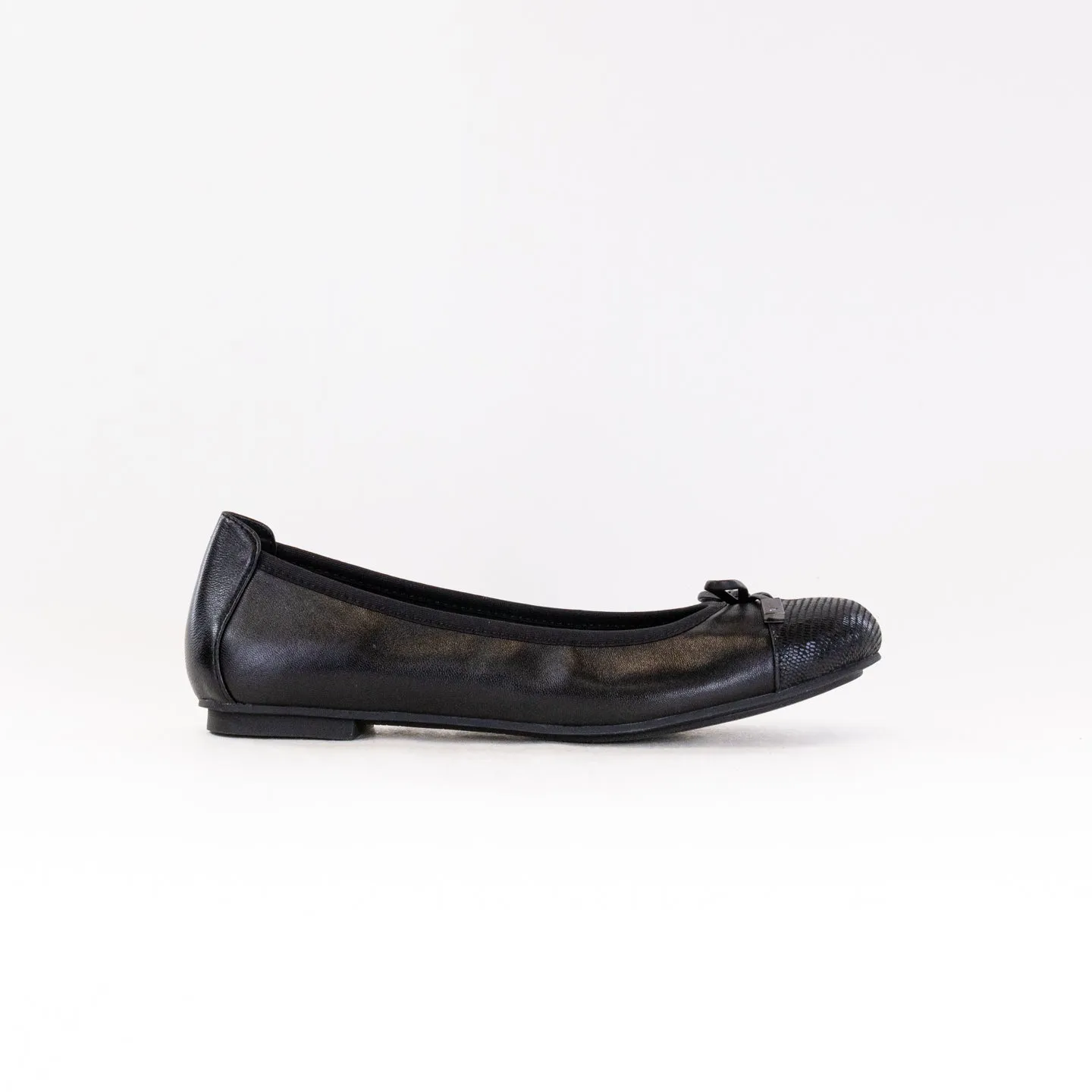 Vionic Minna Ballet Flat (Women's) - Black dry hike