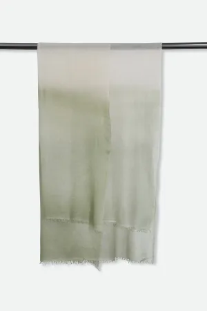 WHEAT HARVEST SCARF IN HAND DYED CASHMERE wardrobe staple WHEAT HARVEST SCARF IN HAND DYED CASHMERE cool tone