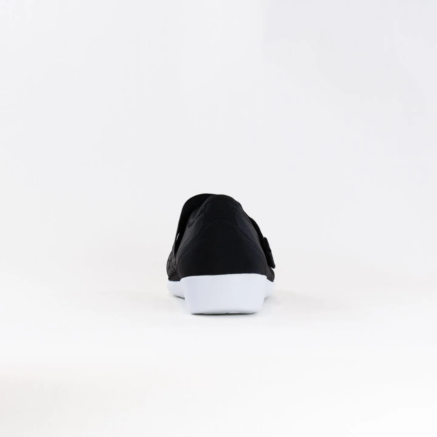 Ziera Urban (Women's) - Black Leopard friction sole