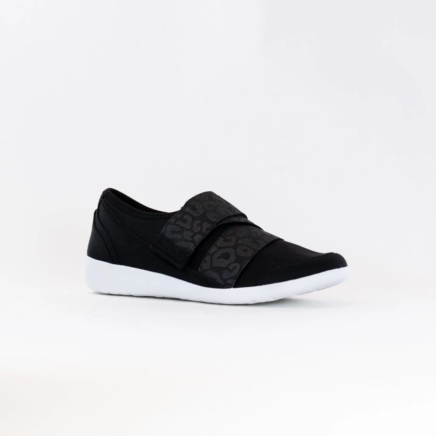 Ziera Urban (Women's) - Black Leopard daily explore