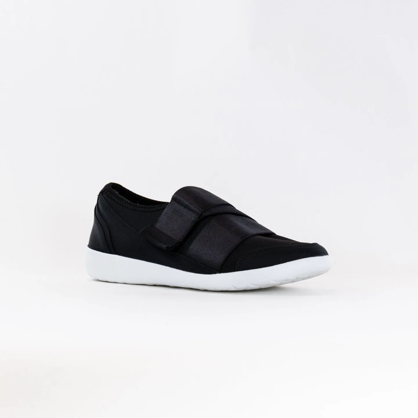 Ziera Urban (Women's) - Black/White diabetic approved