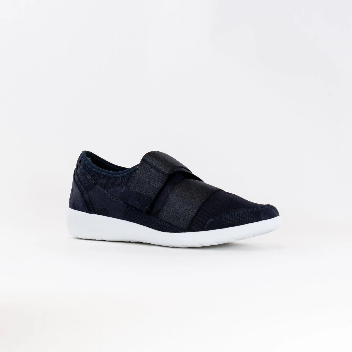 Ziera Urban (Women's) - Navy Camo smooth landings